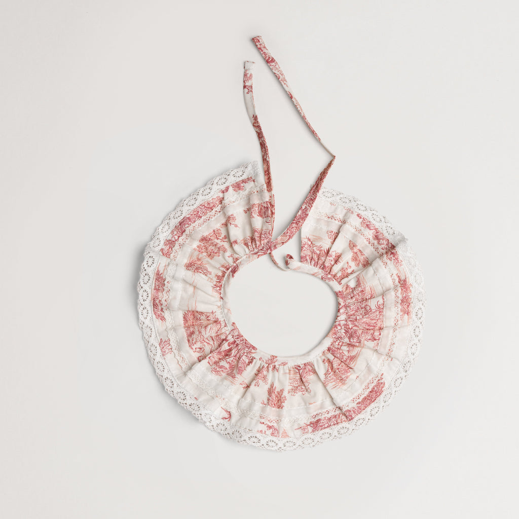 Col volanté Romance