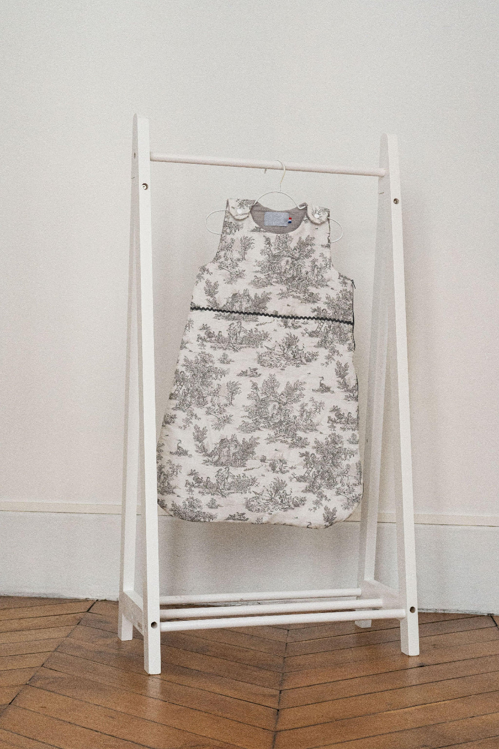 Gigoteuse grise Céleste